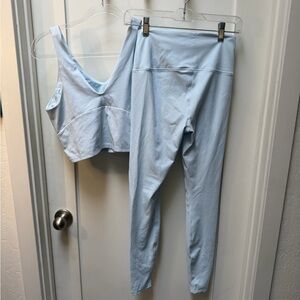 All in Motion Light Blue Leggings and Top Set small leggings/large top
